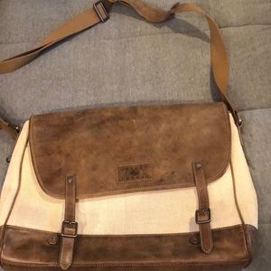 Men’s messenger bag